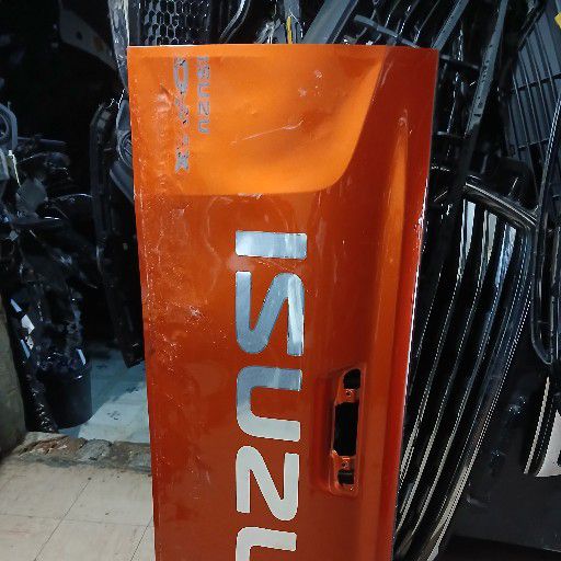Isuzu Bakker tailgate - Private Seller
