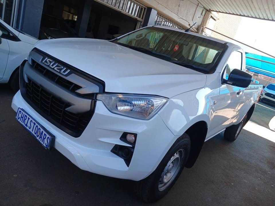 2923 Isuzu 1.9 D-Max single cab 4x2 manual transmission diesel mileage 76000km