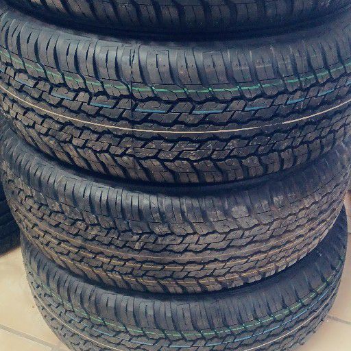 265/65/17 dunlop grandtrek AT - Private Seller