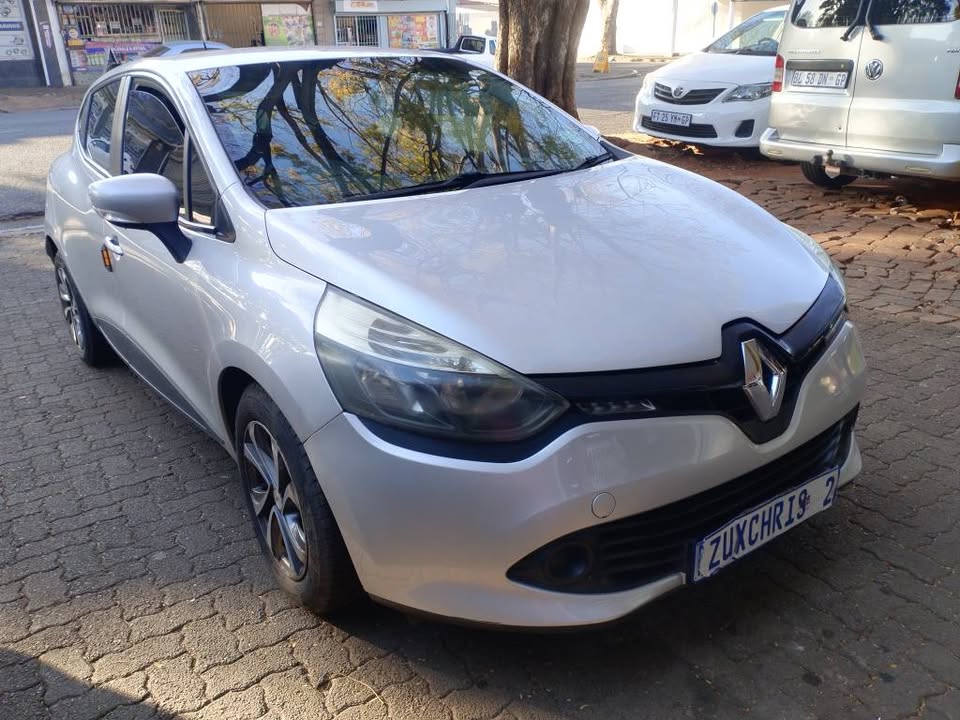 2014 RENAULT CLIO IV  900T MANUAL