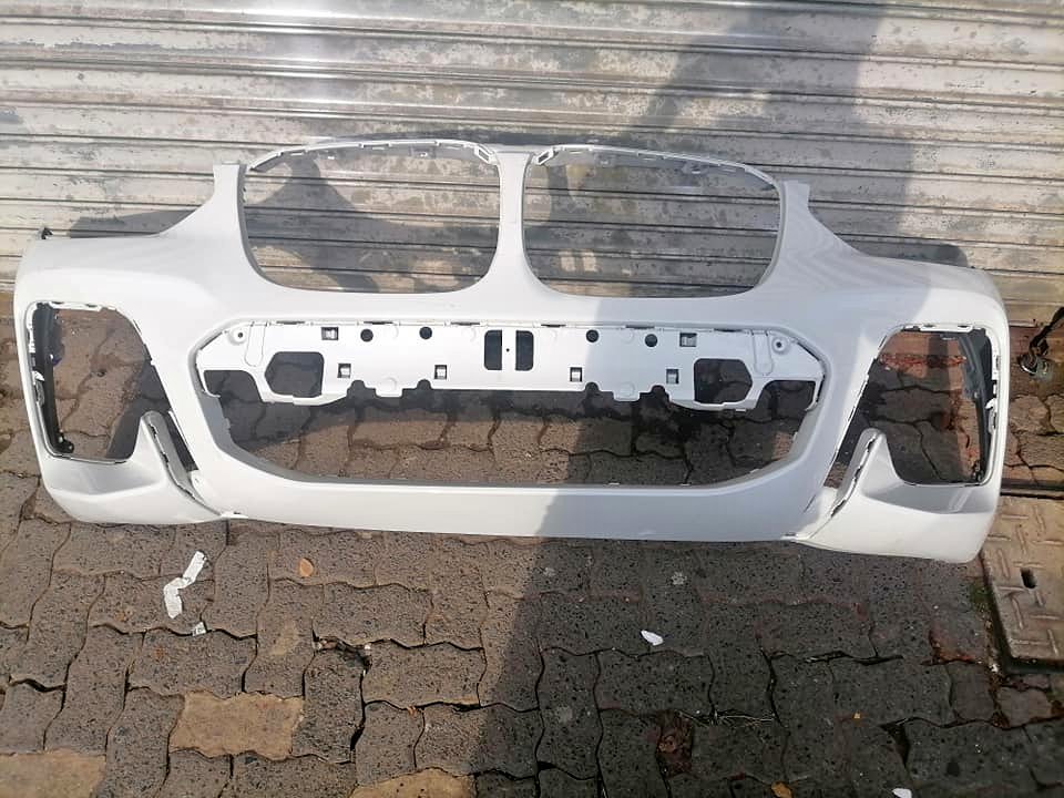 BMW X3 G01 white bumper DM or contact number in the description for assistance. - Private Seller BMW X3 G01 white bumper DM or contact number in the description for assistance. - Private Seller