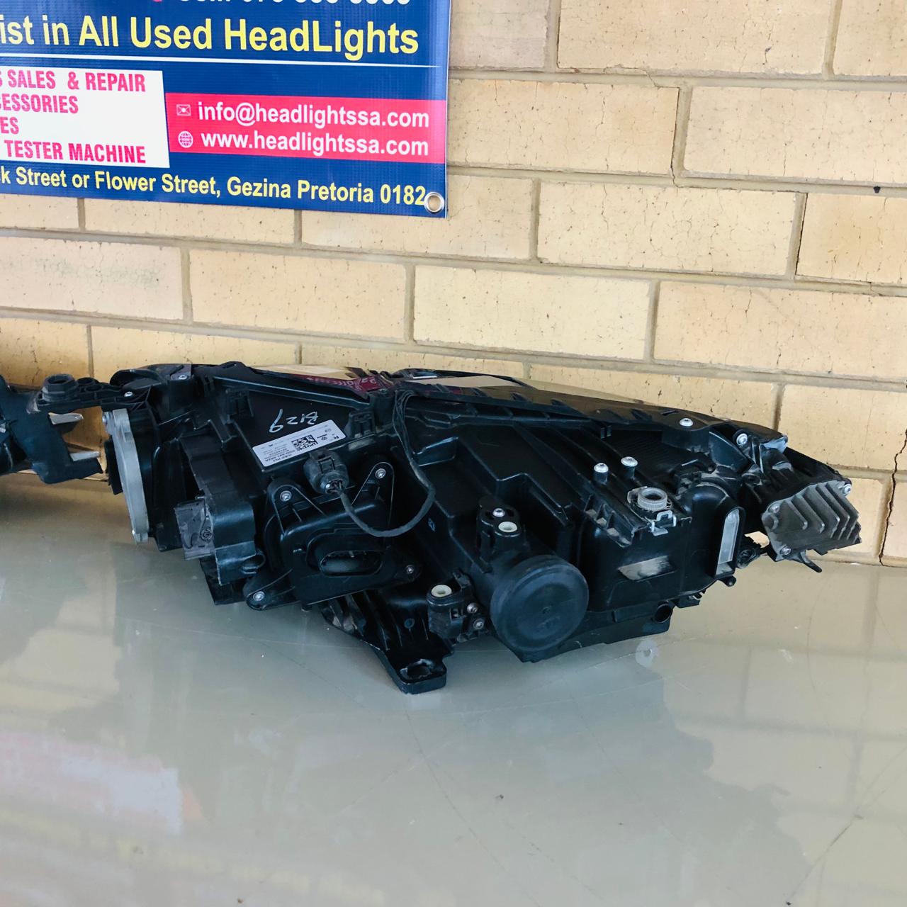 VW ARTEON LH AND RH HEADLIGHTS WITH CHROME TRIMMING - Private Seller