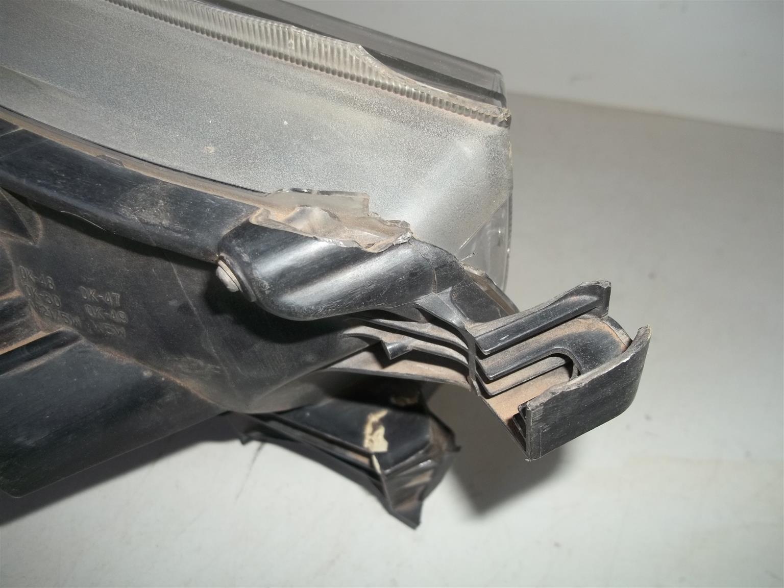 Toyota Hilux left headlight - Private Seller Toyota Hilux left headlight - Private Seller