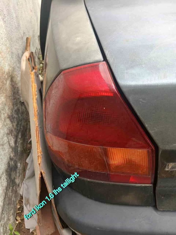 Ford Ikon 1.6 LHS Tailight Ford Ikon 1.6 LHS Tailight
