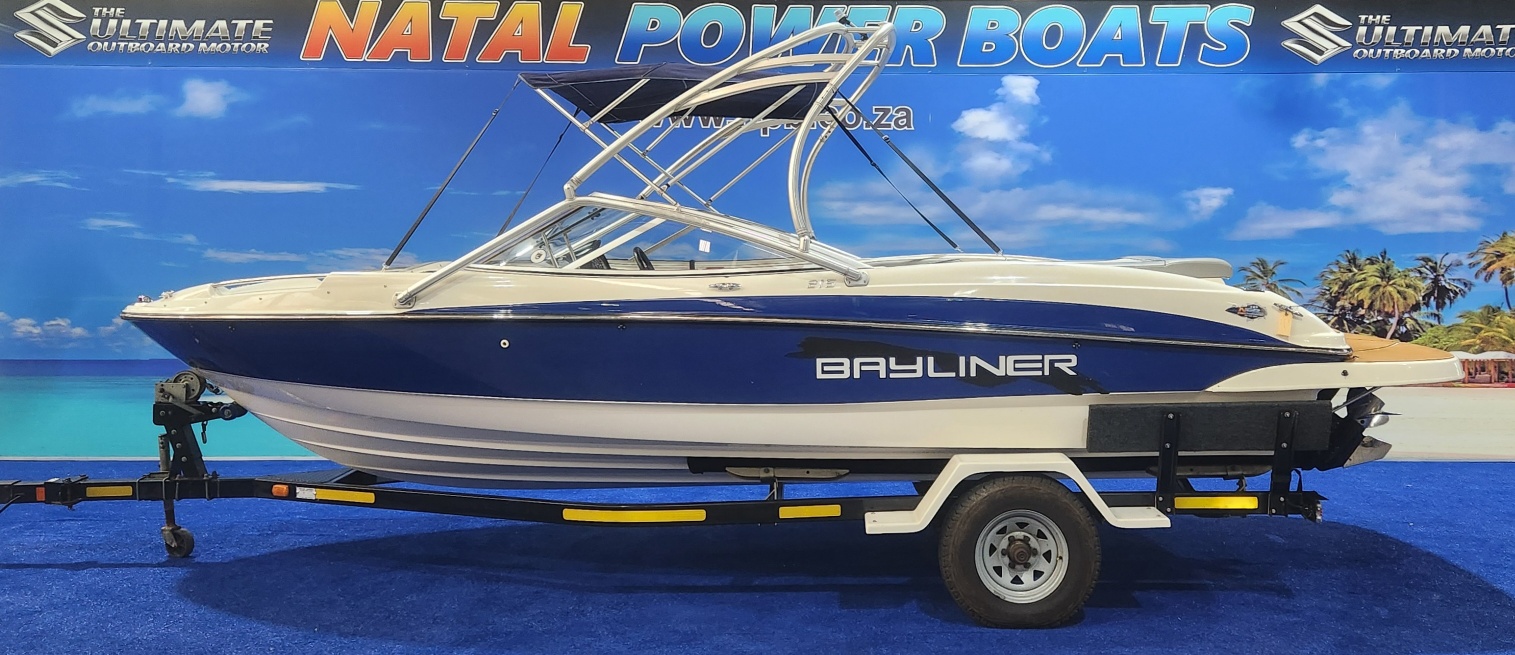 BAYLINER 215 ON TRAILER 5.0 MERCRUISER MPI
