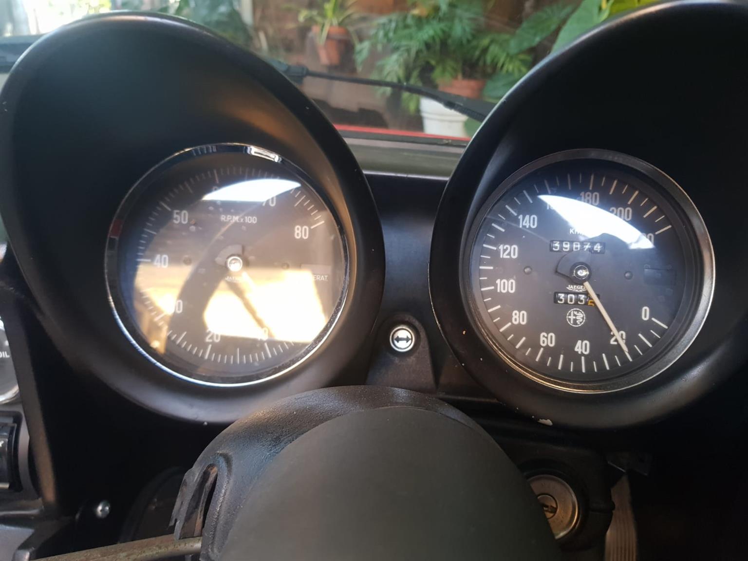 Alfa Romeo Spider 2000L RHD
