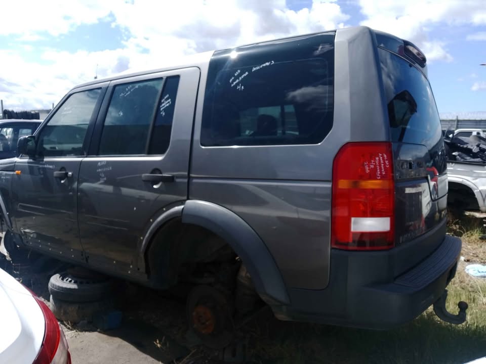 Land Rover Discovery 3 Stripping for Spares - Private Seller Land Rover Discovery 3 Stripping for Spares - Private Seller