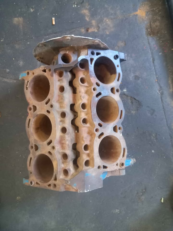 FORD CORTINA V6 3.0 ESSEX BLOCK ONLY - Private Seller