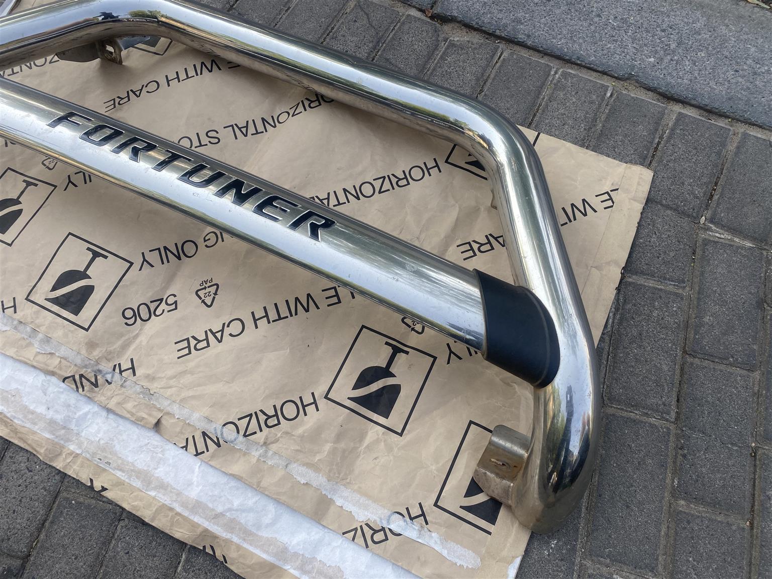 2020 TOYOTA FORTUNER GD-6 NUDGE BAR FOR SALE. IN EXCELLENT CONDITION - Private Seller