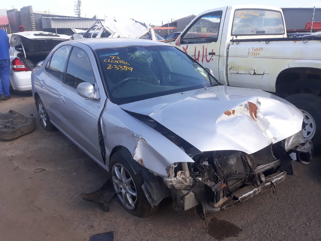 1998 Hyundai Elantra 1.6 - Stripping for Spares