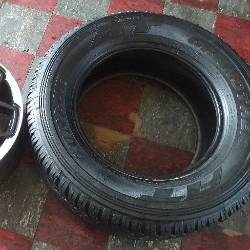 Toyota rim for spare wheel - R4,000