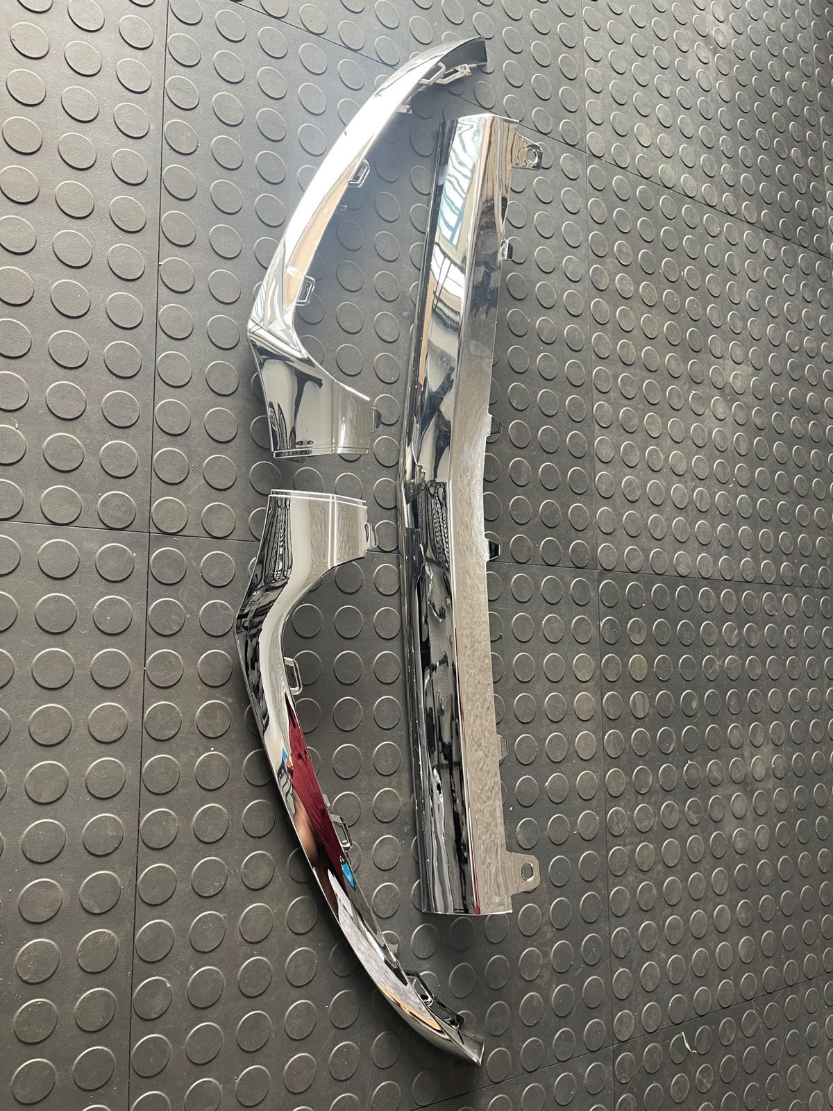 Mercedes Benz Brand New Bumper Chrome - Private Seller