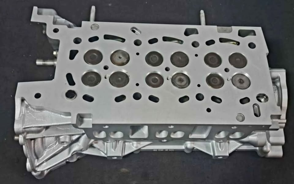 Nissan Navara V6 Cylinderhead - Private Seller