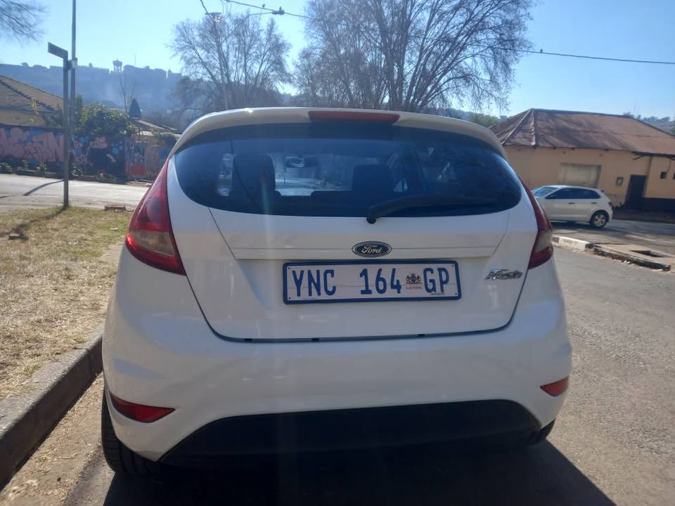 2009 Ford Fiesta 1.4 Manuel Petrol, White