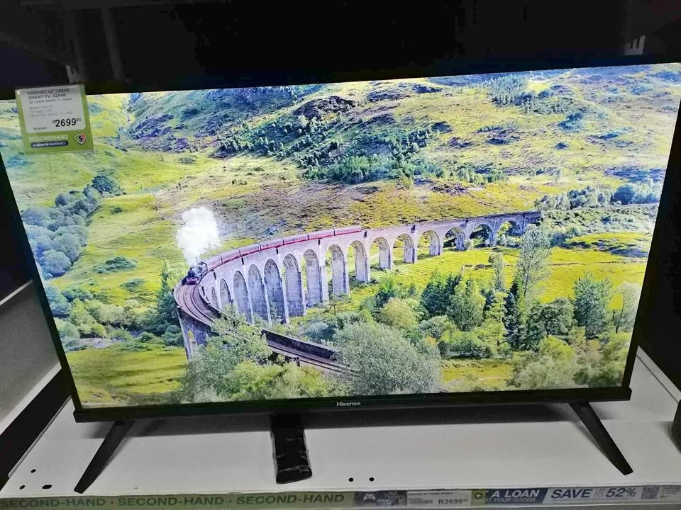 HISENSE 32" SMART TV HISENSE 32" SMART TV