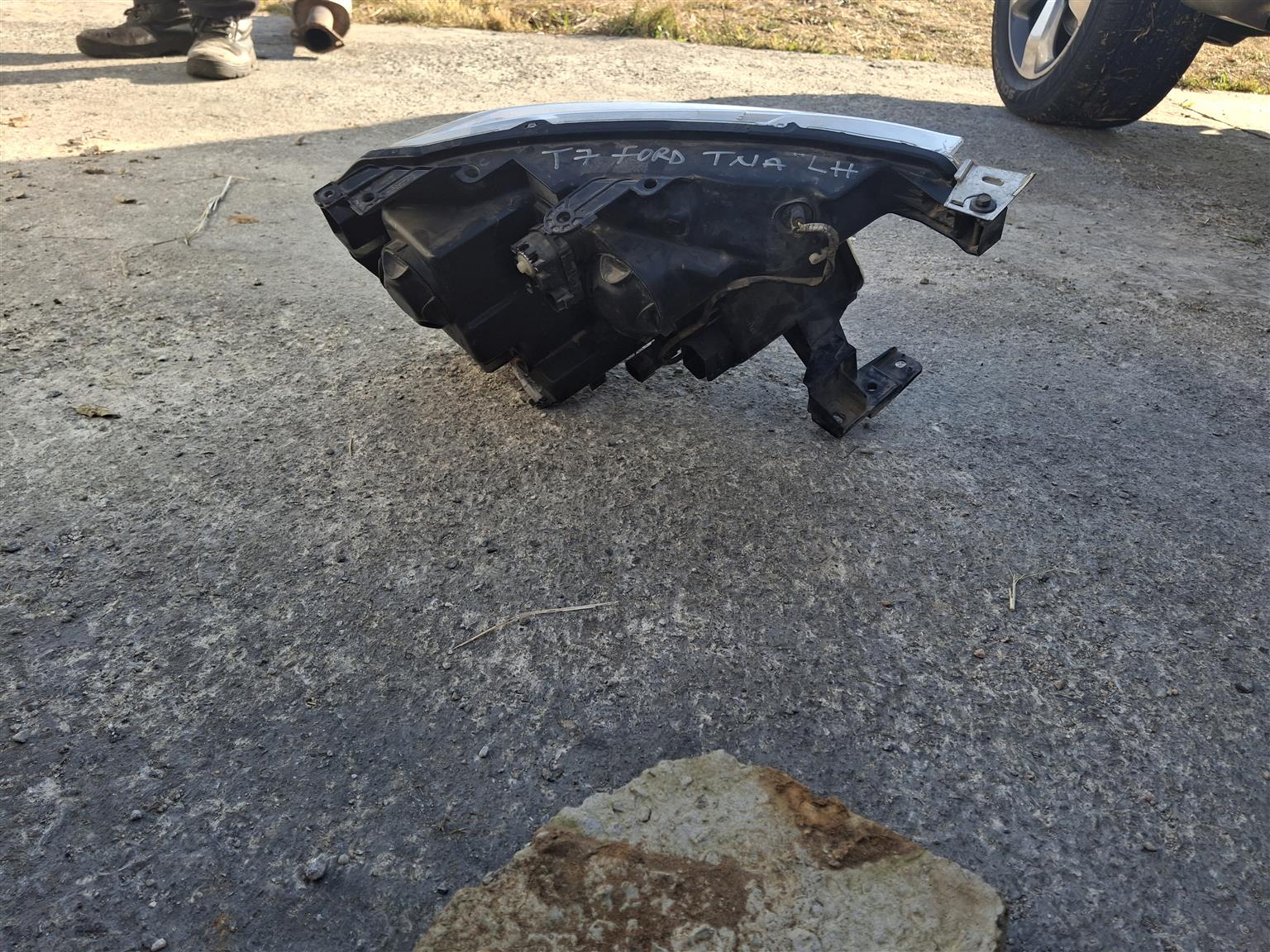 Ford Ranger T7 LH headlight - Private Seller Ford Ranger T7 LH headlight - Private Seller