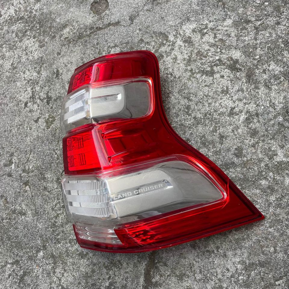 Toyota Land Cruiser Prado RHS LED Taillight (13-17) - Private Seller Toyota Land Cruiser Prado RHS LED Taillight (13-17) - Private Seller
