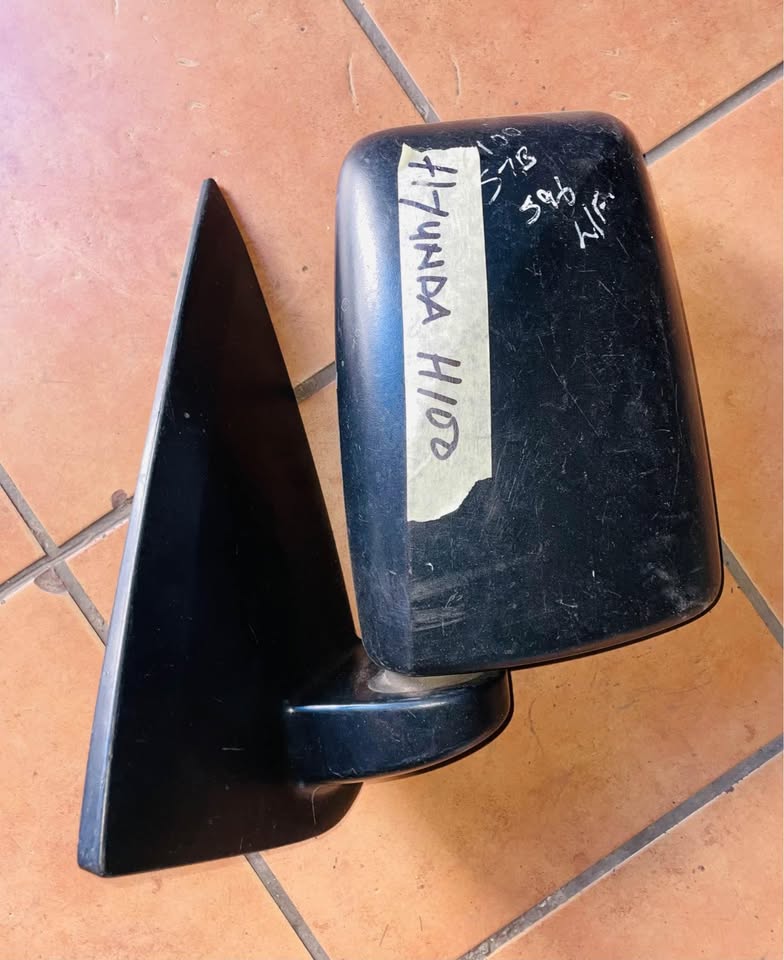 Hyundai H100 side mirror - Private Seller Hyundai H100 side mirror - Private Seller