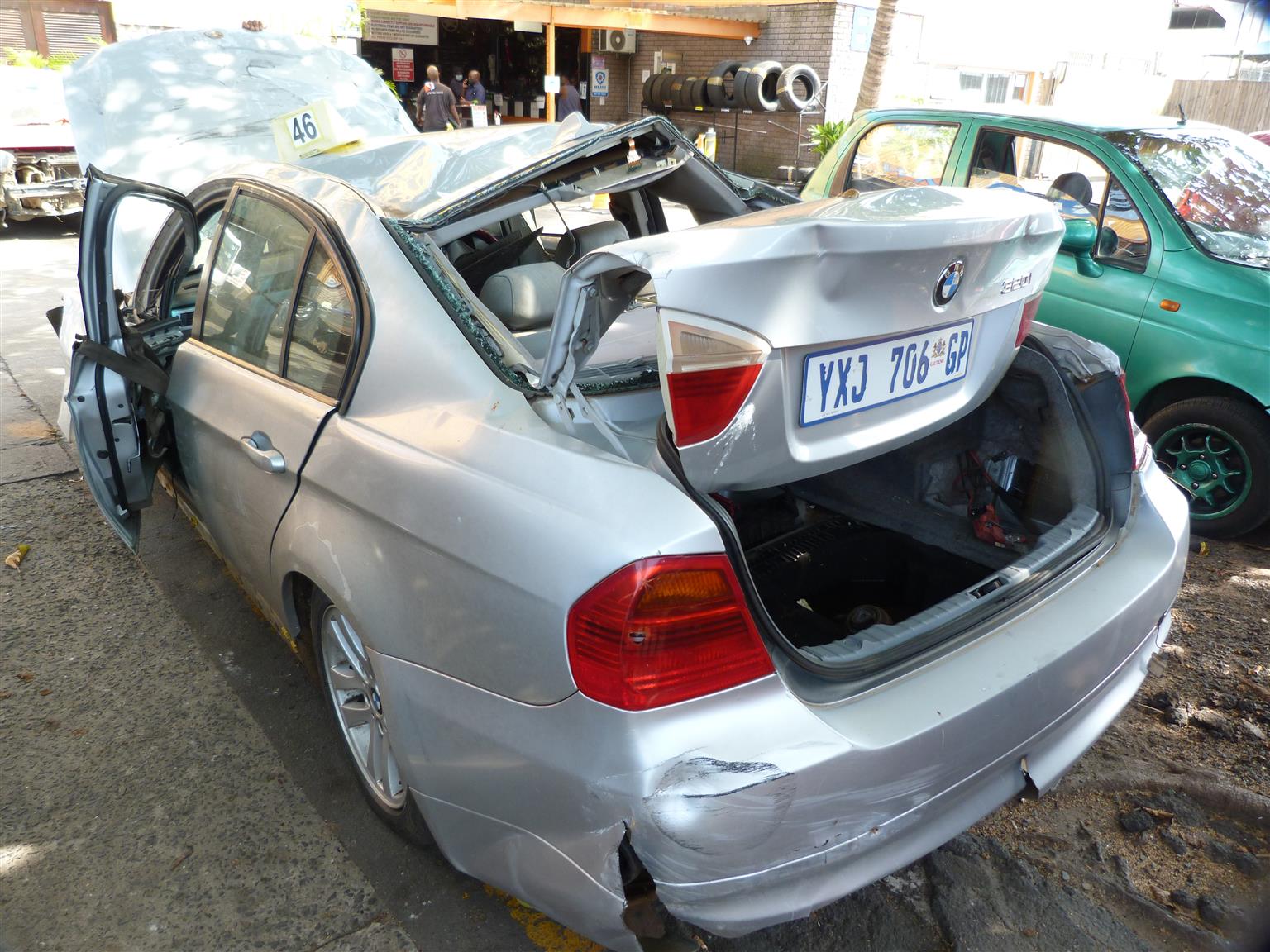 BMW 320i E90 AT - 2006 - Private Seller BMW 320i E90 AT - 2006 - Private Seller
