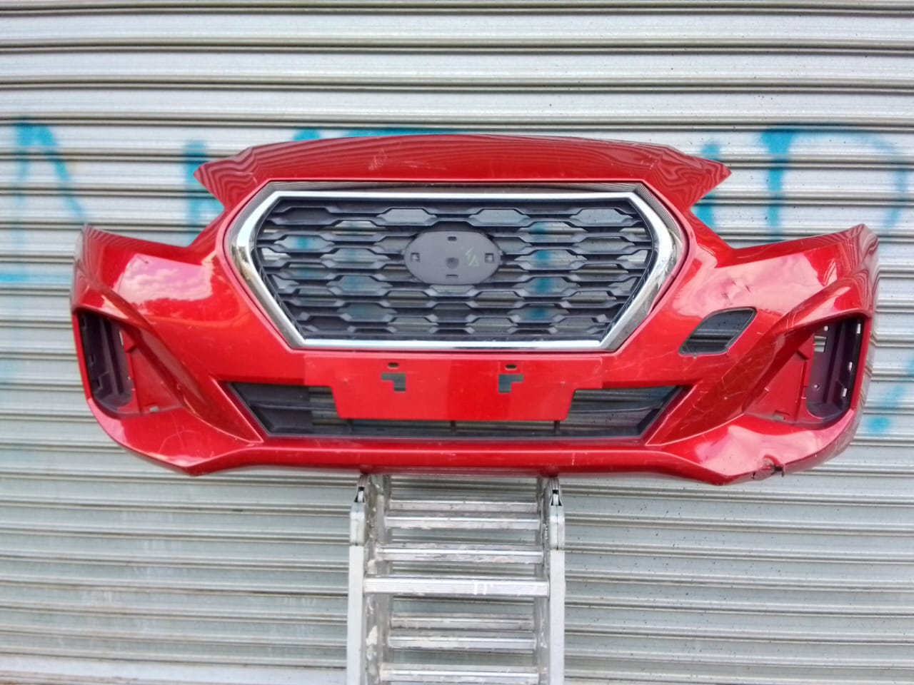 (2018-2021) NISSAN DATSUN GO FRONT BUMPER WITH GRILLE