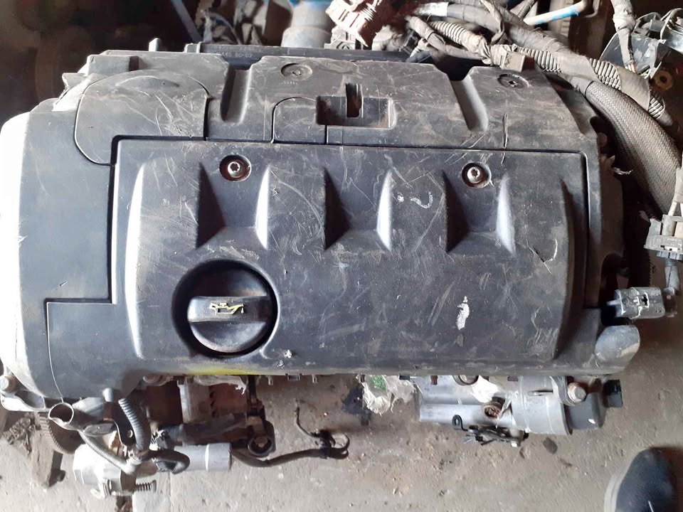 Peugeot 207 1.6L EP6 10FH engine. Stripping for Spares | Junk Mail ...