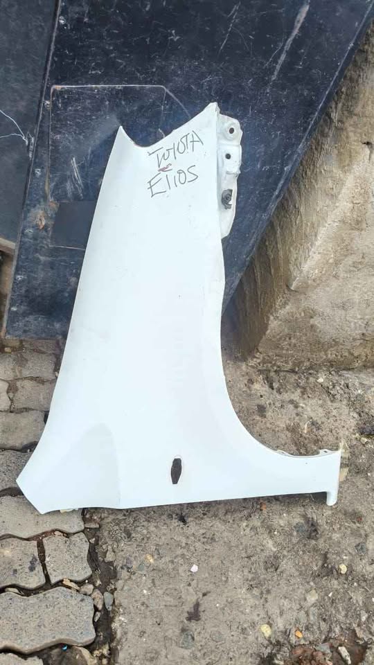 Toyota Etios fender right - Private Seller Toyota Etios fender right - Private Seller