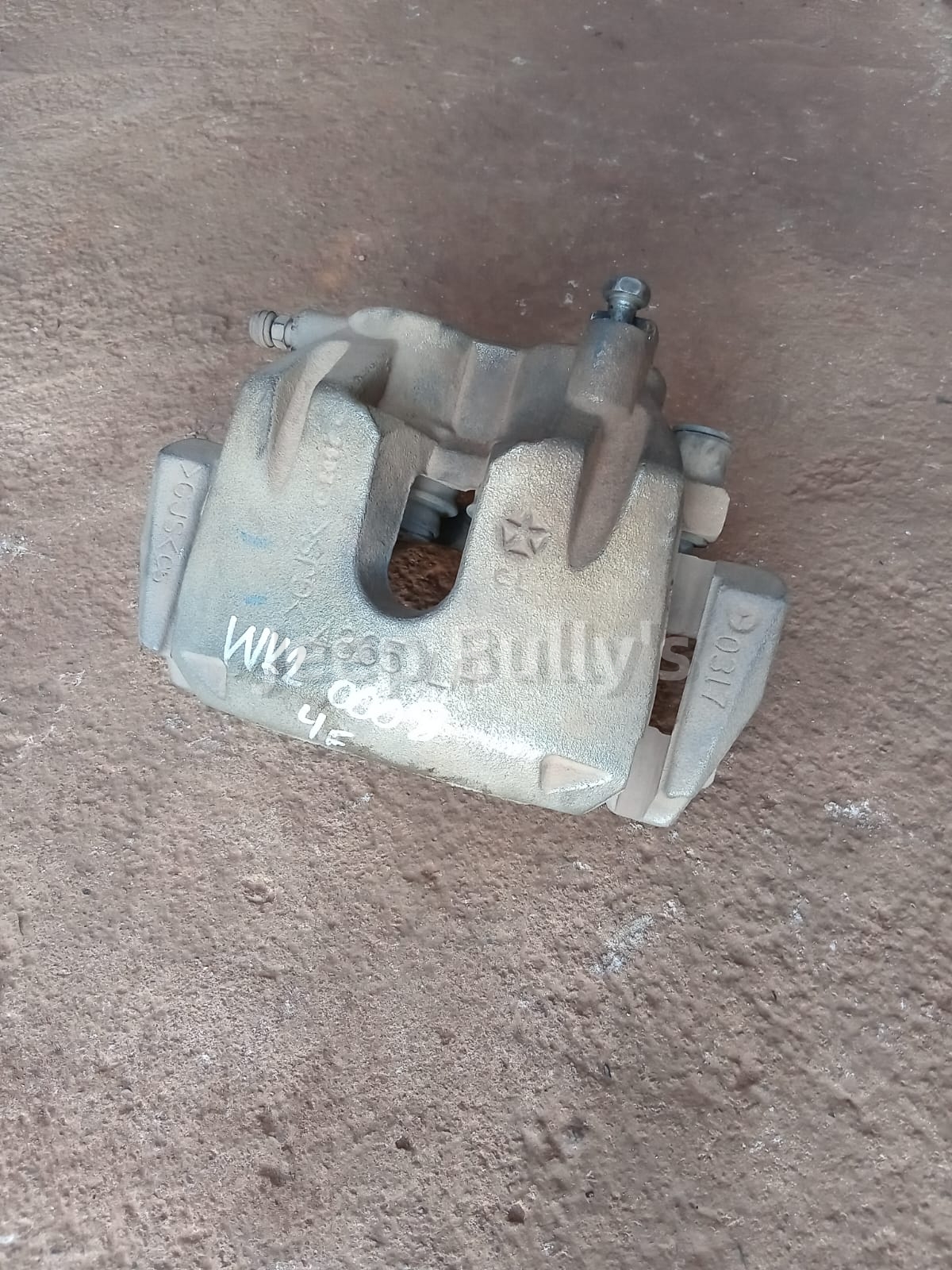 Left Front Used Brake Caliper For Jeep Grand Cherokee WK2 - Private Seller Left Front Used Brake Caliper For Jeep Grand Cherokee WK2 - Private Seller