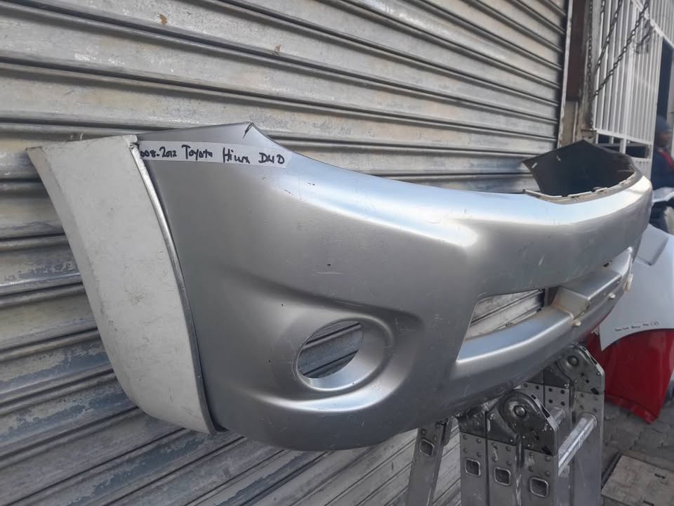 2008-2012 TOYOTA HILUX D4D FRONT BUMPER FOR SALE
