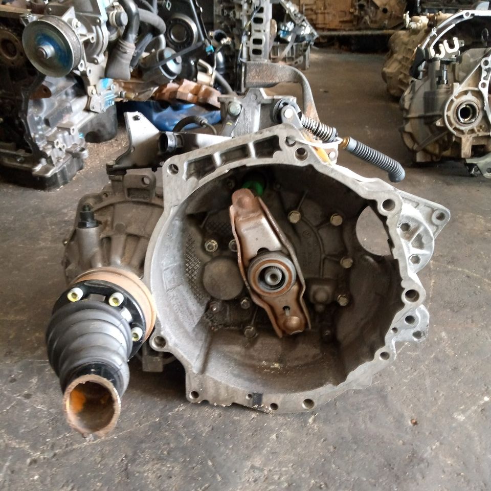 Volkswagen (VW) 5 Speed Manual Gearbox for Sale - Private Seller Volkswagen (VW) 5 Speed Manual Gearbox for Sale - Private Seller