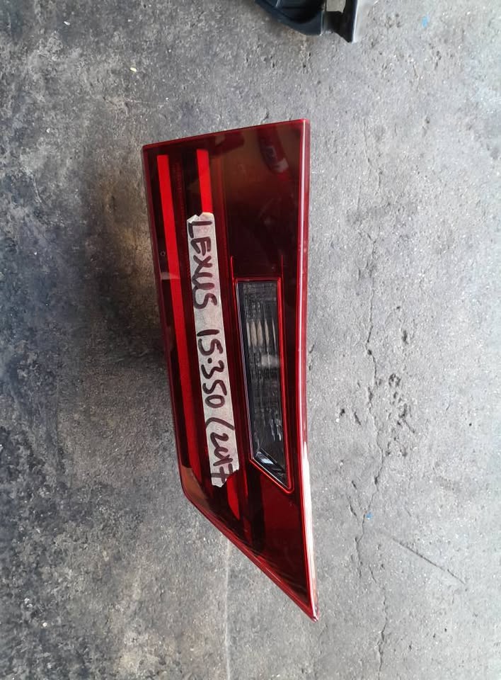 Lexus is350 2017 taillight - Private Seller