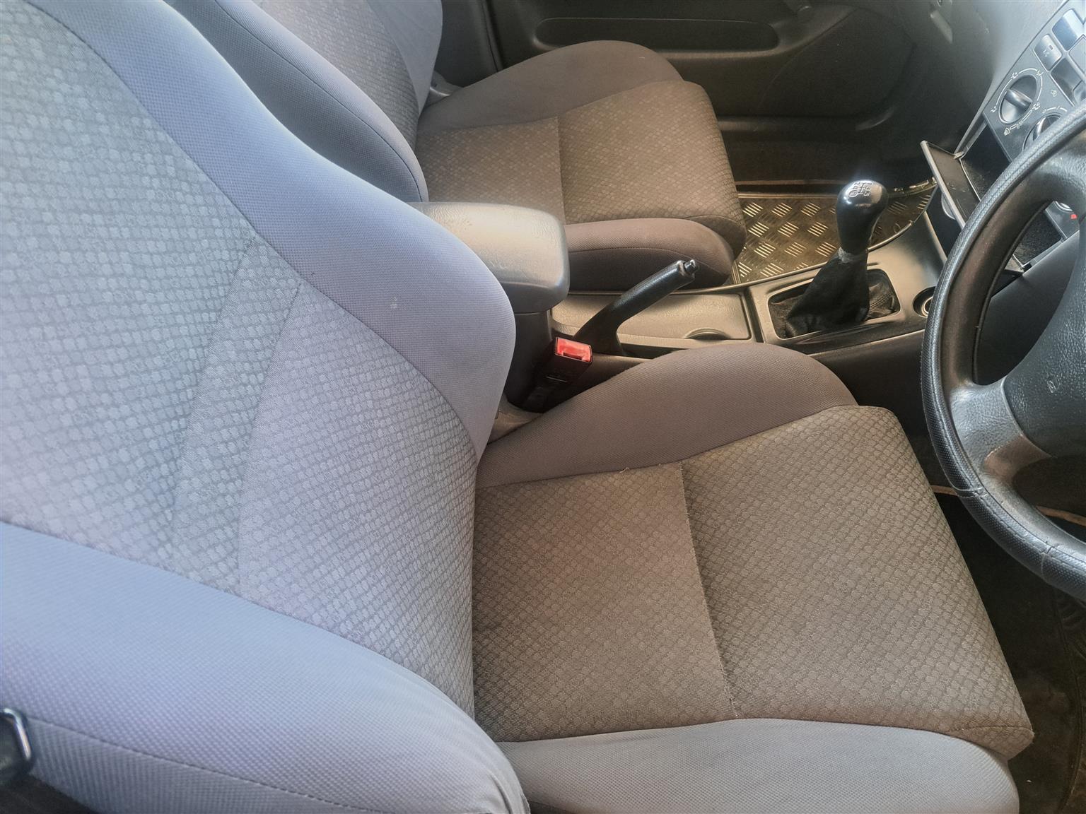 TOYOTA COROLLA 1.6 GLS