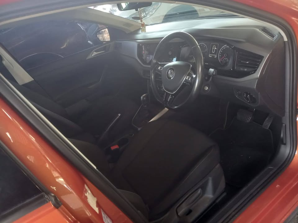 Volkwagen Polo 8 1.0 Tsi R.Line DSG Automatic Petrol