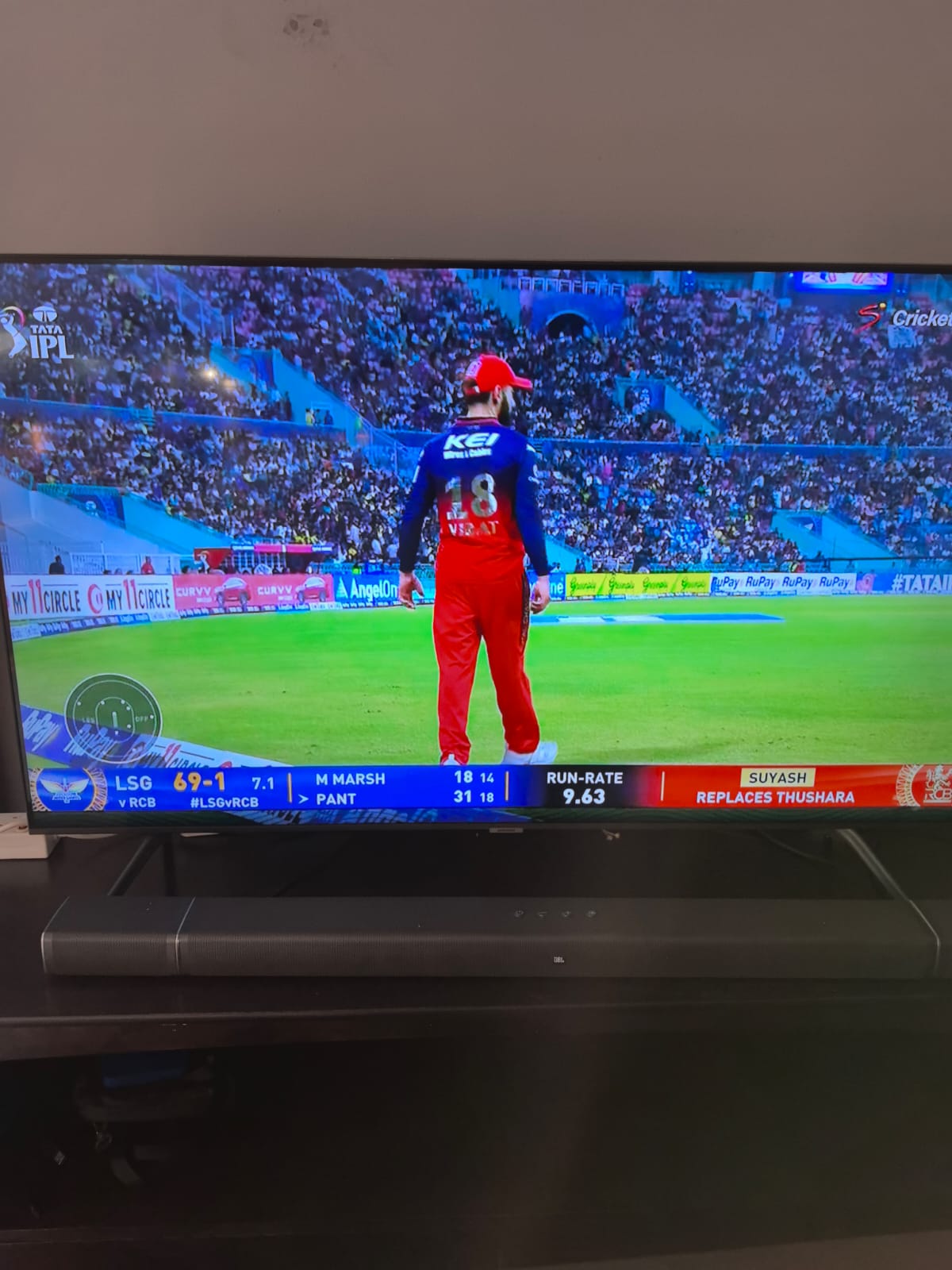 Samsung crystal uhd 4k smart tv