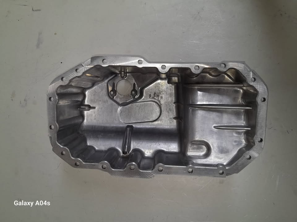 VW GOLF 6/ POLO 6 GTI OIL SUMP (CAV ENGINE) FOR SALE - Private Seller VW GOLF 6/ POLO 6 GTI OIL SUMP (CAV ENGINE) FOR SALE - Private Seller