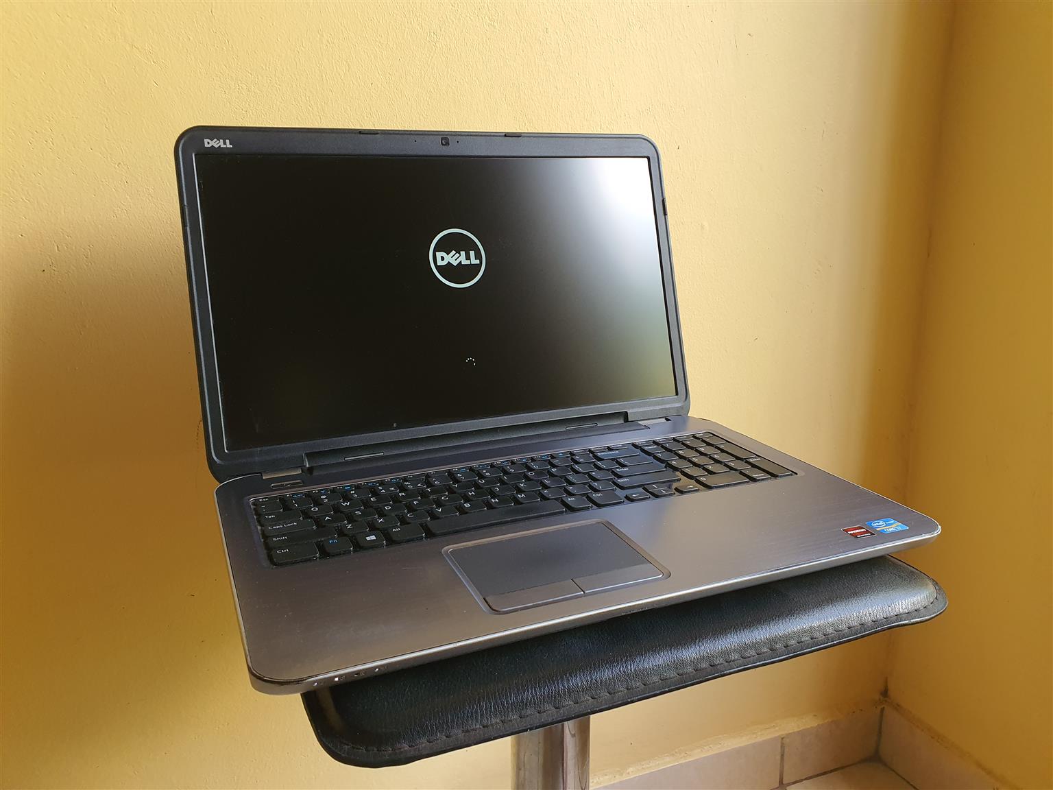 dell laptop 8gb ram i7 processor