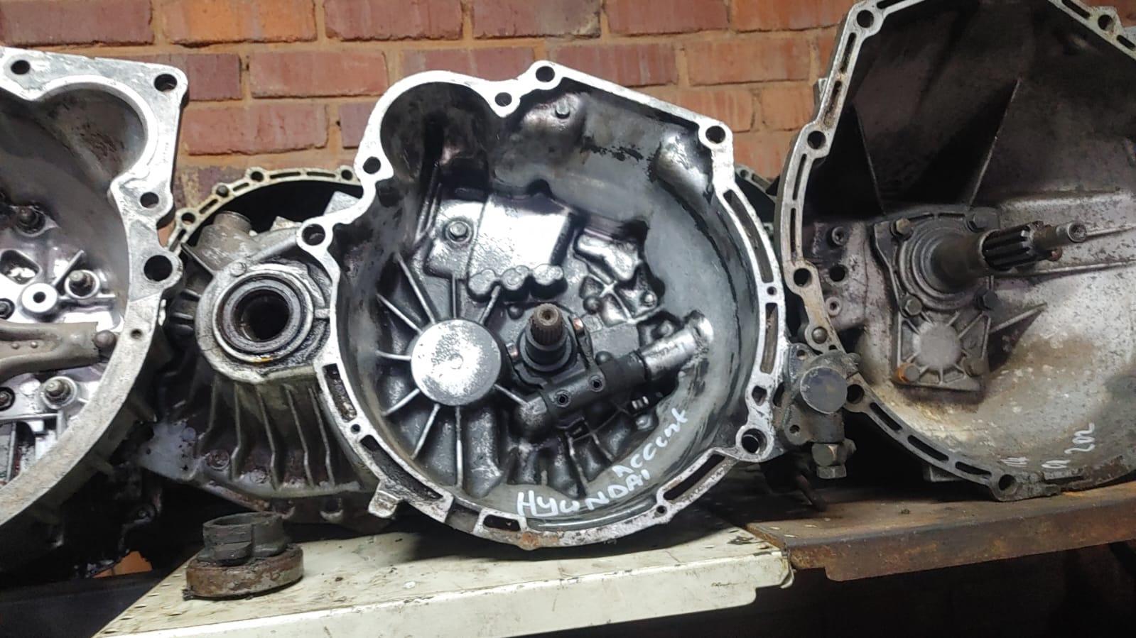 HYUNDAI ACCENT MANUEL GEARBOX FOR SALE