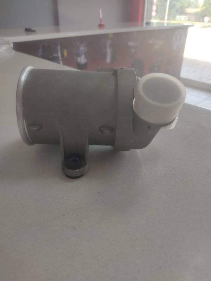 Brand New Water Pump BMW - Private Seller
