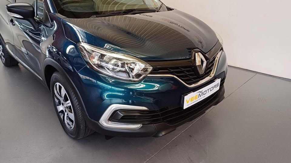 2018 RENUALT CAPTUR 900T BLAZE 5DR