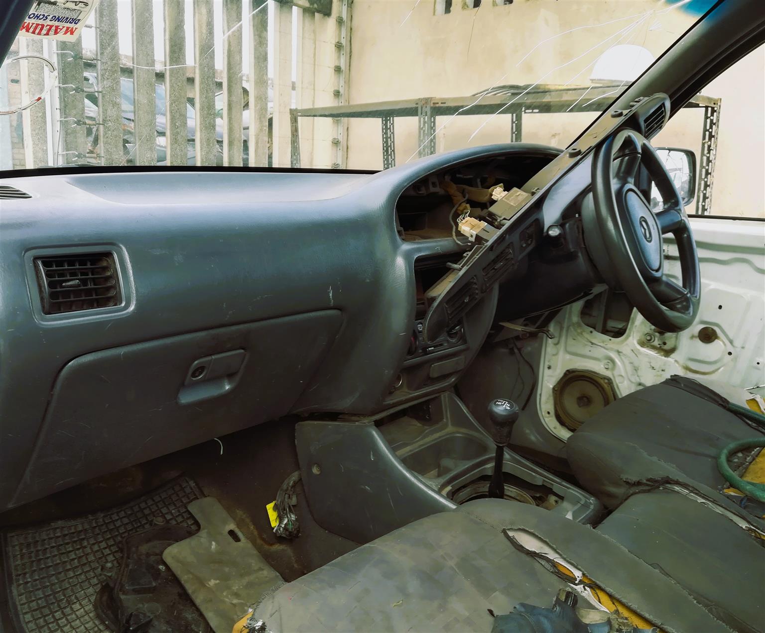 2003 Mazda Drifter 2.5 - Stripping for Spares