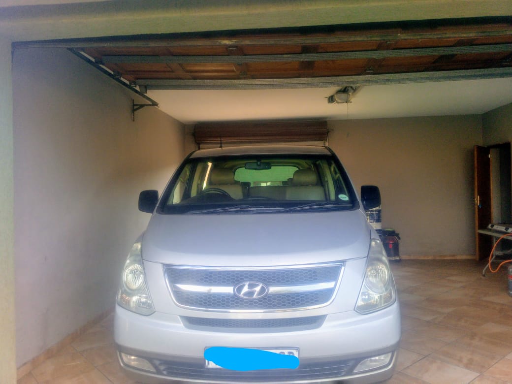 Used 2014 Hyundai H-1 2.4 Multicab GL - Private Seller