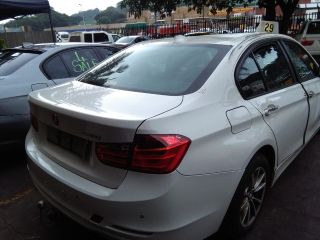 STRIPPING FOR SPARES BMW F30 320I MANUAL - Private Seller STRIPPING FOR SPARES BMW F30 320I MANUAL - Private Seller