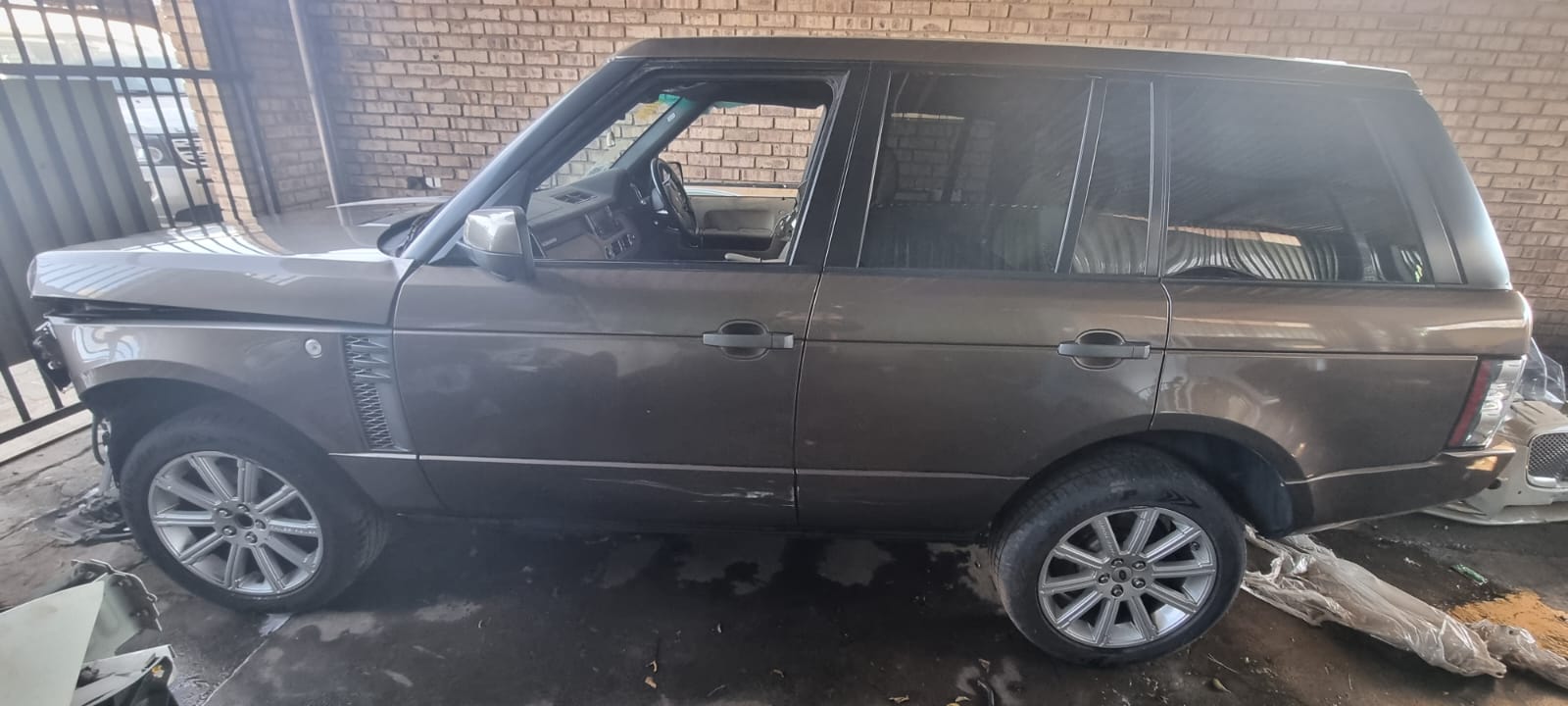 2010 Range Rover Vogue 5.0l V8 S/C Stripping for Spares