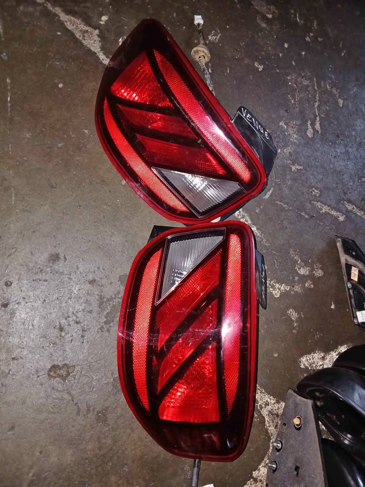 Hyundai venue rear taillights body both sides - Private Seller Hyundai venue rear taillights body both sides - Private Seller