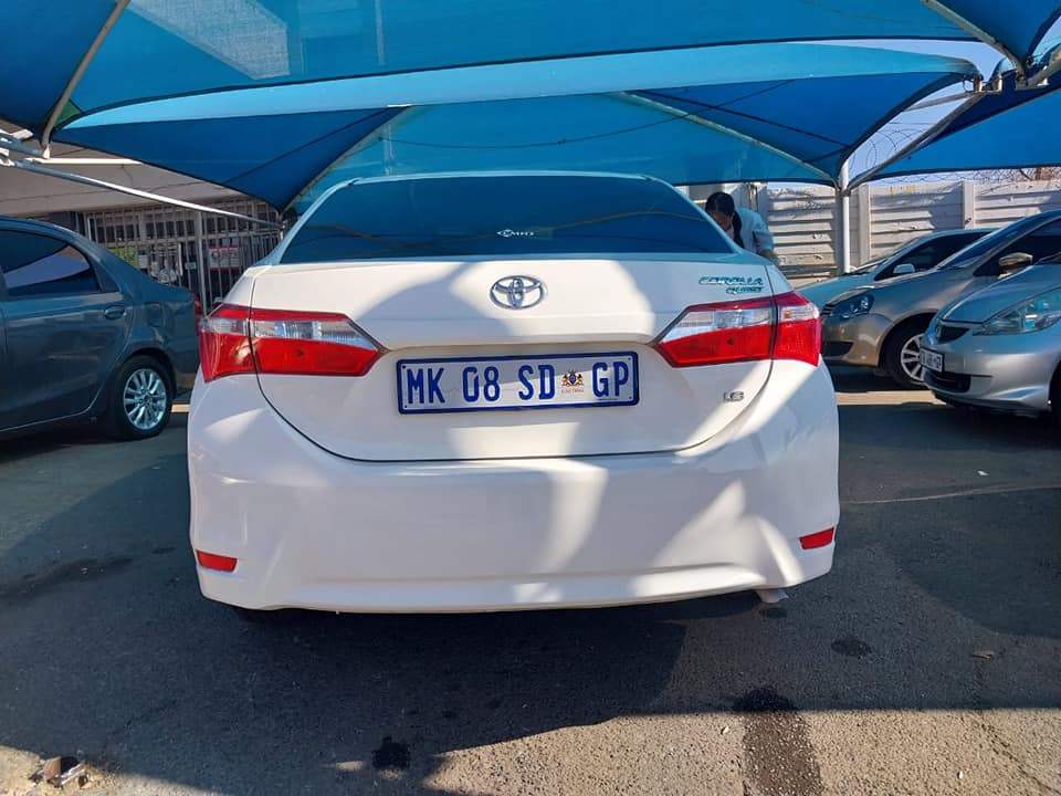 2021 TOYOTA COROLLA QUEST 1.8 75 000KM WHITE COLOR AUTOMATIC PETROL