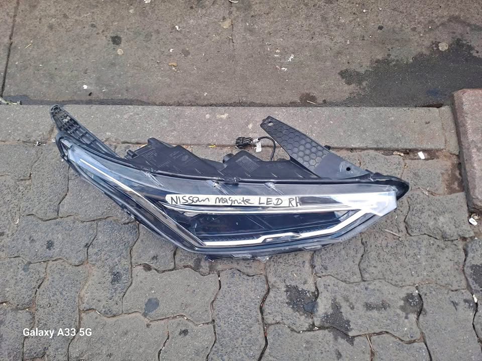Nissan Magnite LED headlight - Private Seller Nissan Magnite LED headlight - Private Seller