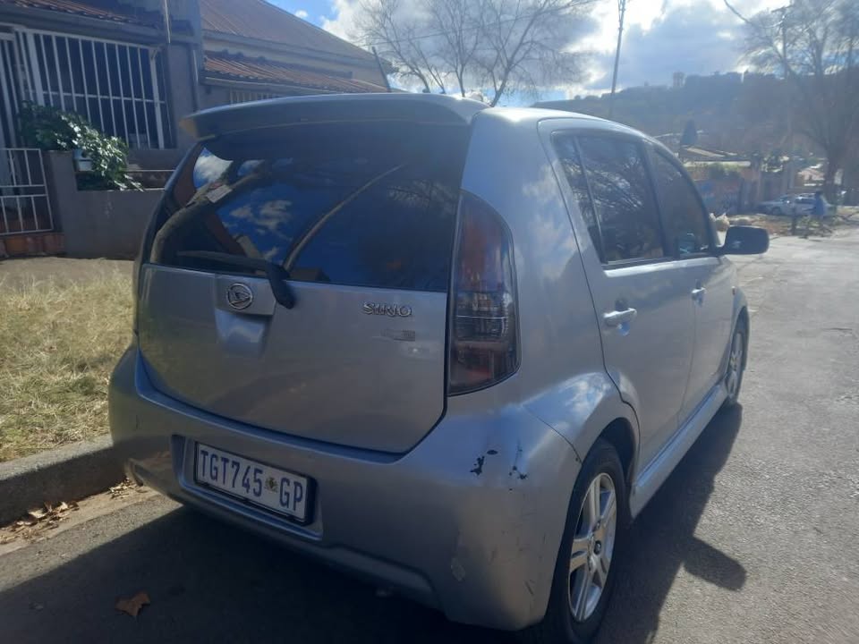 2006 Daihatsu Sirion 1.3 Petrol, Manual, Silver, 120000kms