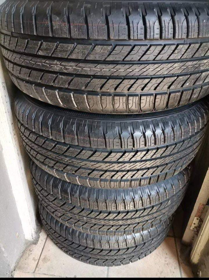 265/65/17 Goodyear Wrangler Hp all weather brand new set for - Private Seller