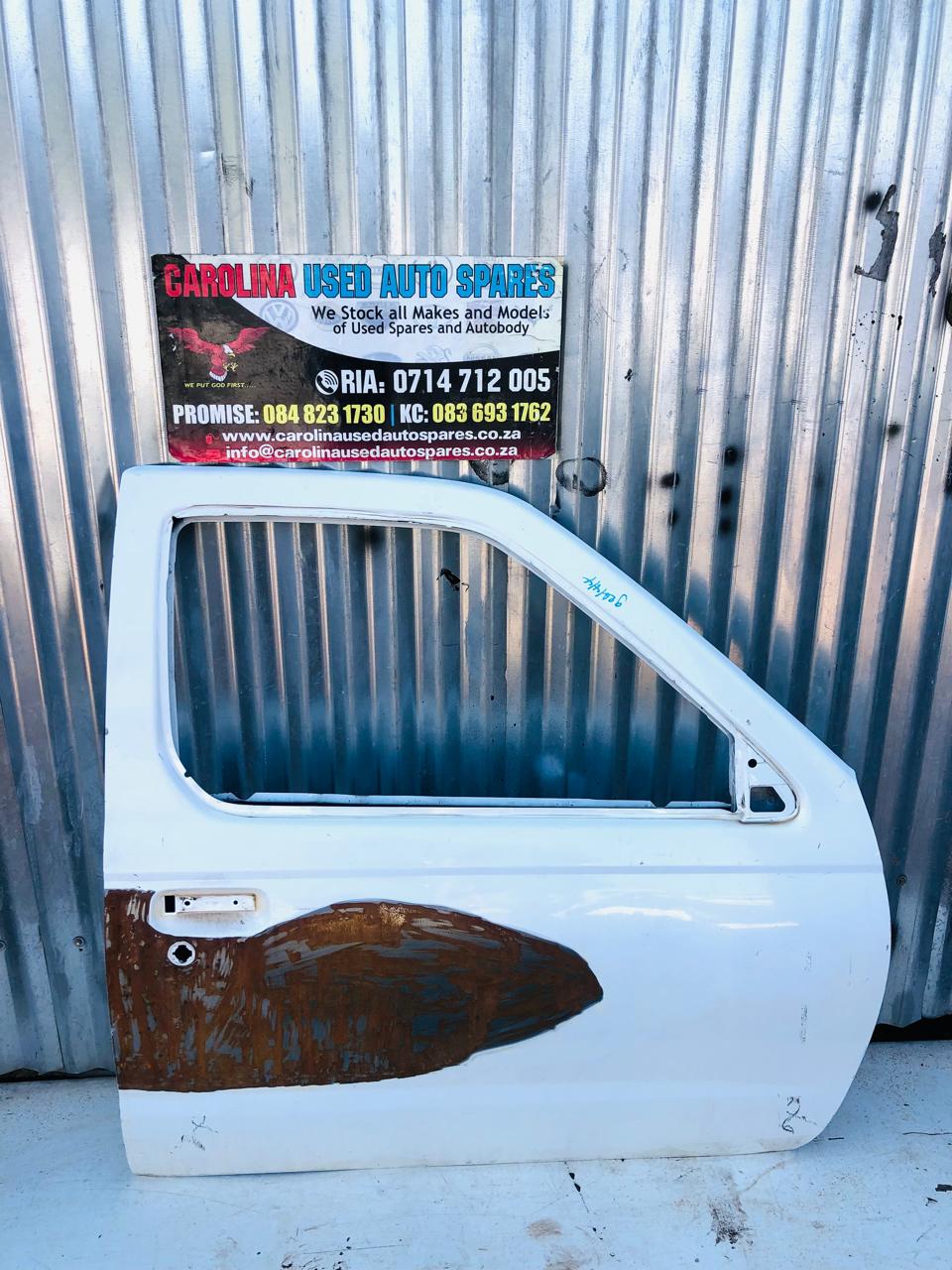 Nissan NP300 single cab right side door - Private Seller Nissan NP300 single cab right side door - Private Seller