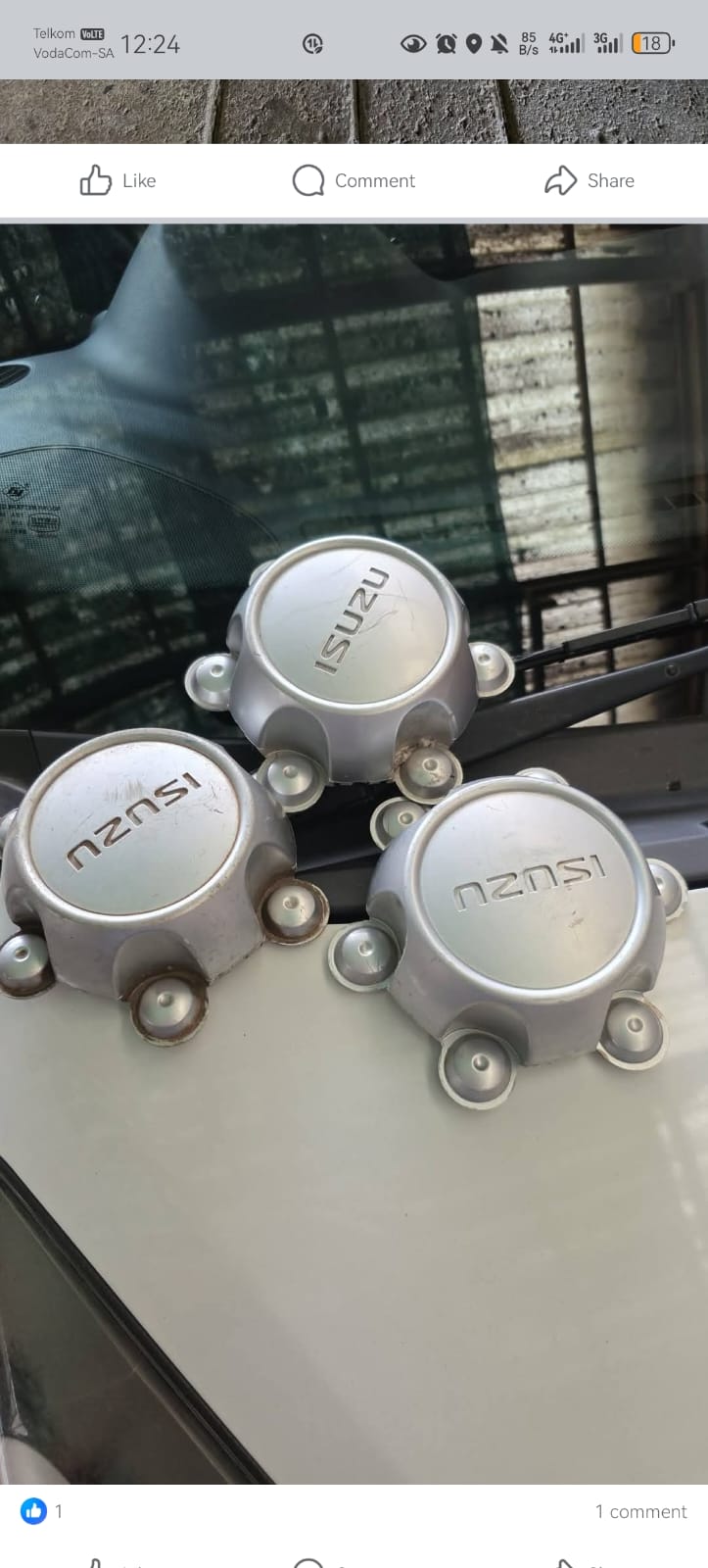 Isuzu mag/rim centre caps - Private Seller