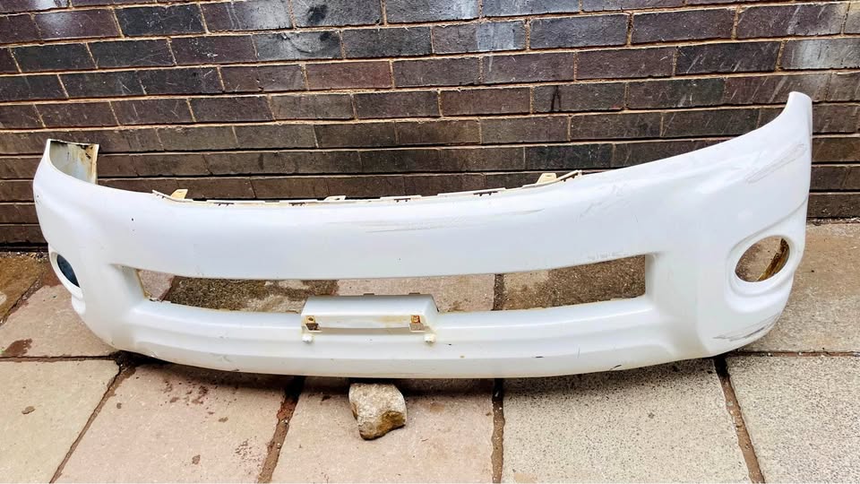 Toyota Hilux D4D bumper - Private Seller Toyota Hilux D4D bumper - Private Seller